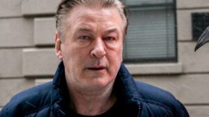Alec Baldwin contempla retirarse de la actuación tras el impacto del caso «Rust»