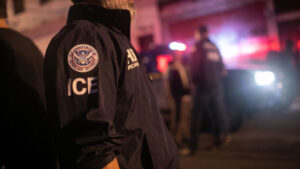 Alertan que la colaboración entre ICE y policía en Nueva York abre la puerta al abuso