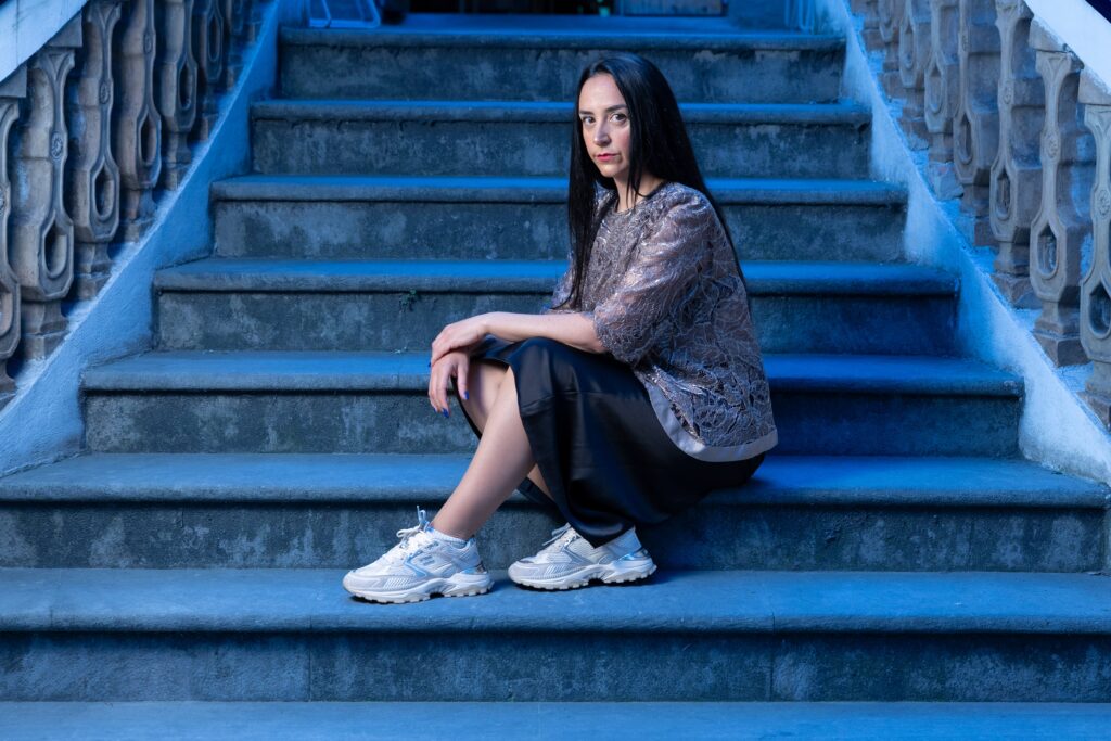 Alicia Álvarez Vaquero, periodista y ensayista, fotografiada en Vil·la Urania, en Barcelona, el pasado 24 de abril.