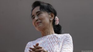 Amnistía en Birmania, sin noticias de Aung San Suu Kyi