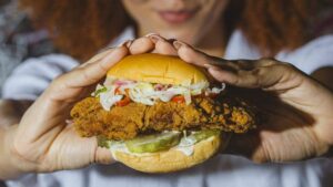 Apertura de Fuku, el restaurante de sándwiches de pollo en Coral Gables
