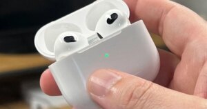 Apple protagoniza este inicio de abril una bajada de precio inesperada en sus auriculares AirPods Pro 3