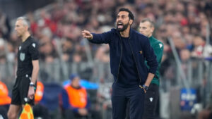 Arbeloa: «El arbitro ni sabía que tenía tarjeta y se ha cargado una eliminatoria»