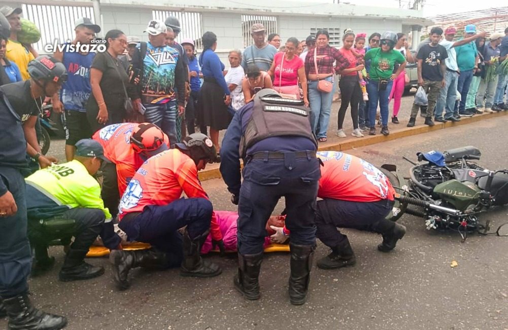 Arrollamiento frente a la U.E Estado Trujillo dejó un peatón y un motorizado lesionados