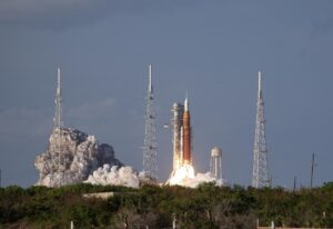 Artemis II, cerca de entrar en la órbita lunar tras completar la mitad de la misión – AlbertoNews