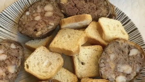 Así es el restaurante de Sevilla con un Solete y que la Guía Repsol destaca por sus precios: «Raro es el día que no hay cola en la puerta del local»