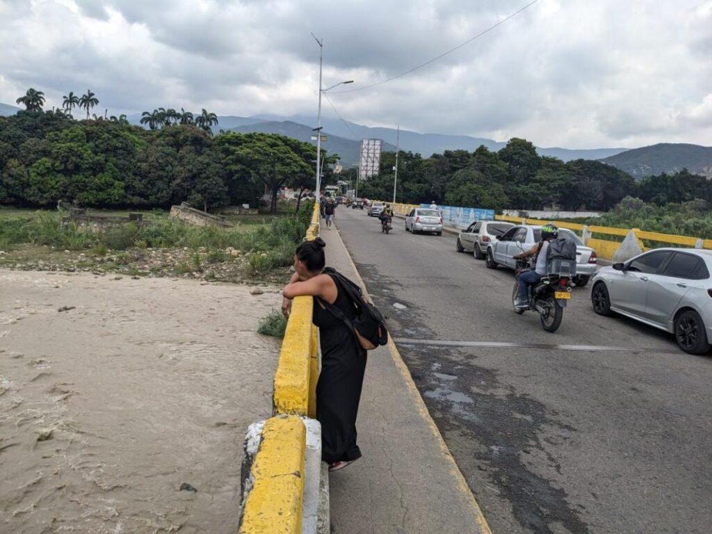 Así transcurre el tránsito binacional este Miércoles Santo