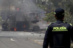 Atacan con explosivos un batallón en la ciudad colombiana de Cali, sin dejar víctimas – AlbertoNews