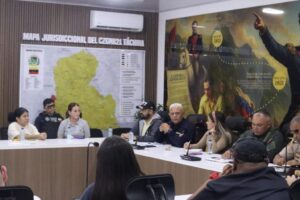 Autoridades definen acciones contra la informalidad en el transporte en San Antonio