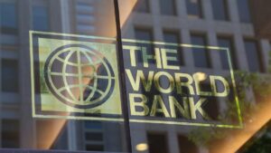 Banco Mundial prevé una subida del 23,6% en los precios de la energía en 2026 por la guerra en Irán | europapress.es