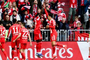 Bayern Múnich goleó y se consagró con su título 35 en Alemania