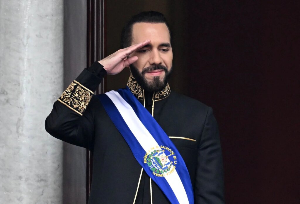 Bukele baja hasta los 12 años la edad para poder aplicar la cadena perpetua
