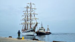 Buque Escuela “Simón Bolívar” arriba a Federación de San Cristóbal y Nieves