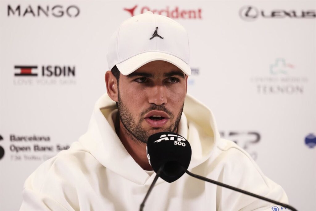 Carlos Alcaraz se da de baja de Roland Garros