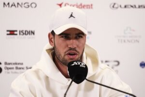 Carlos Alcaraz se da de baja de Roland Garros | europapress.es