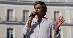 Carlos Baute admite que confundió concentración de la oposición con meeting de Vox – El Chigüire Bipolar