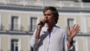Carlos Baute ofrece disculpas por sus cánticos en el acto de María Corina Machado en Madrid