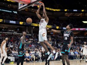 Cavaliers doblegaron a Grizzlies pese a su récord de triples