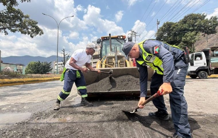 Ministerio de Transporte, El Junquito, Vialidad, Caracas, Cierre de vías, Rehabilitación vial