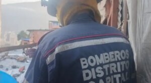 Colapso de tanque de agua deja un muerto y un un herido