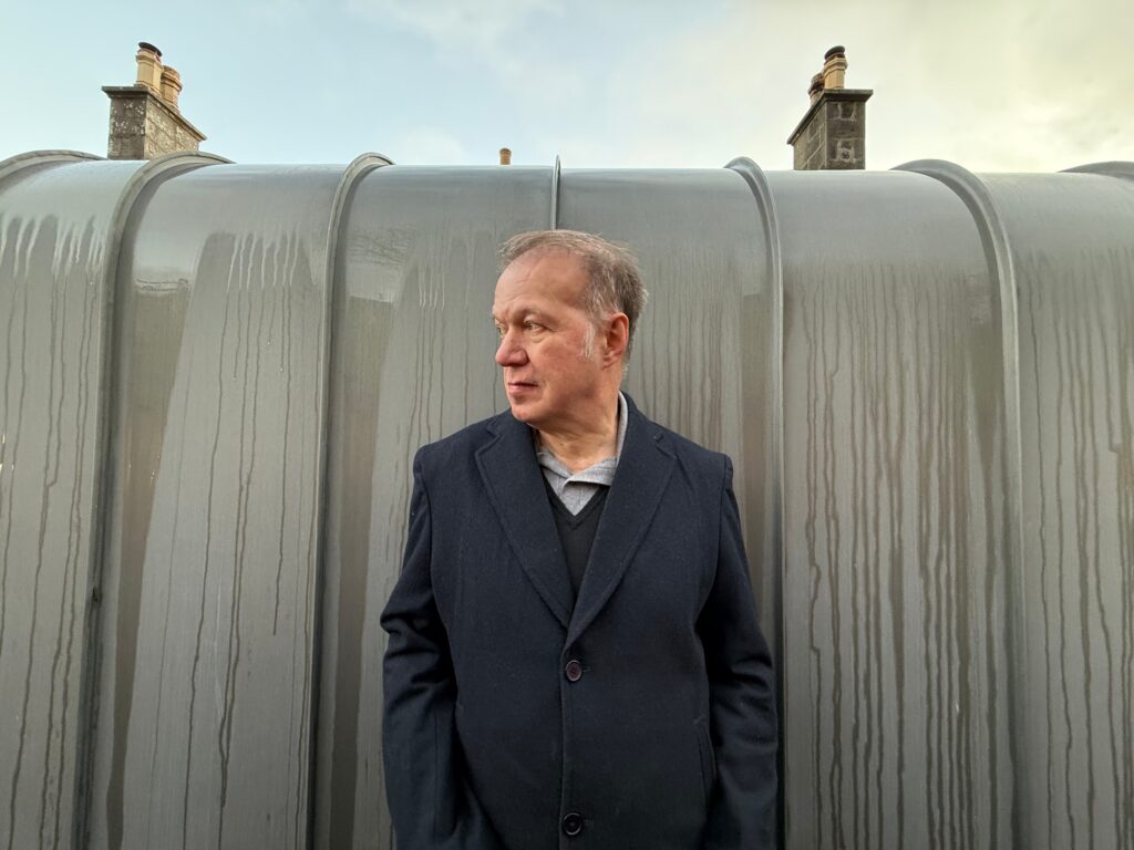 El músico escocés Edwyn Collins en una imagen promocional reciente. 