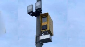 Confirmado: el primer radar con cámara IA se ha instalado para cazar todo tipo de infracciones