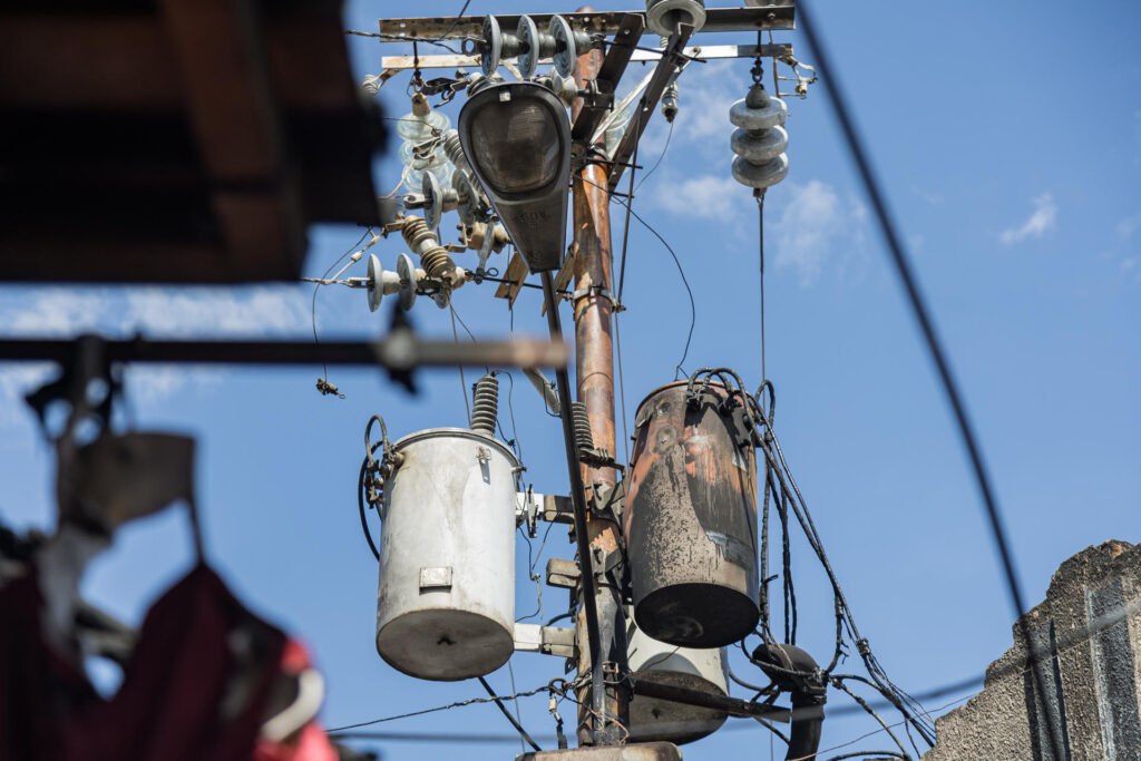 Corpoelec contradijo a Delcy Rodríguez y culpó a las lluvias de los apagones en Zulia