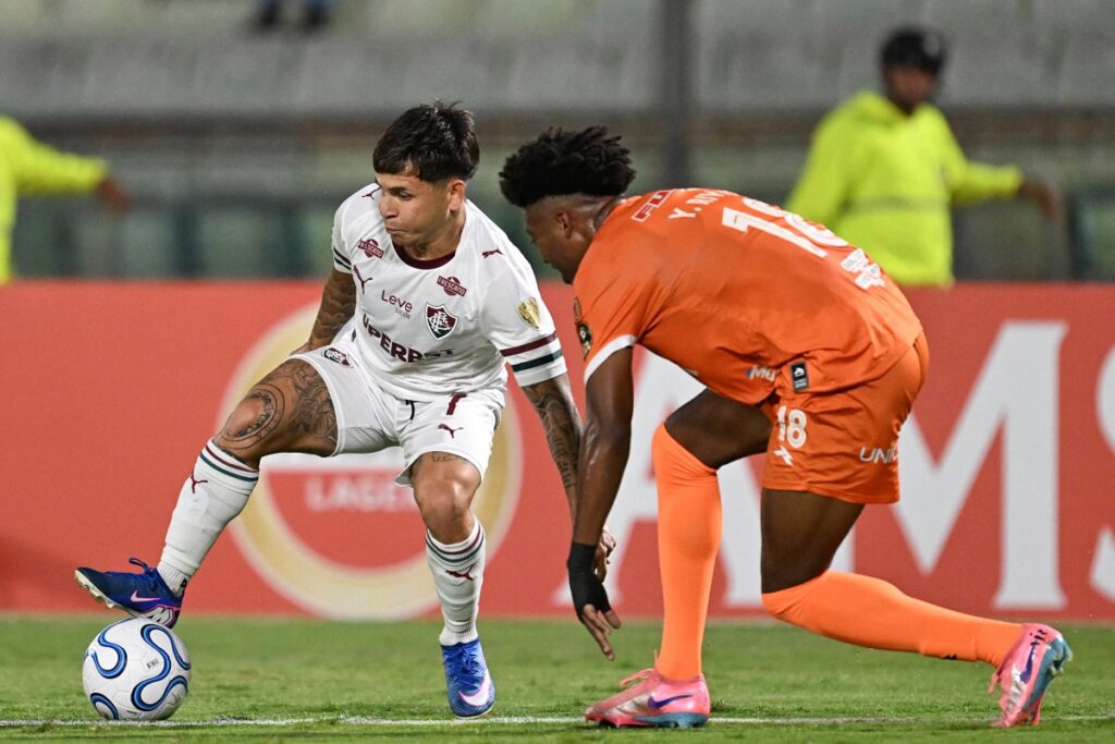 Cristopher Varela fue un muro y La Guaira frenó al favorito Fluminense