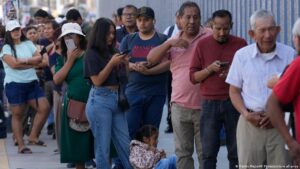 Culminan las elecciones presidenciales en Perú