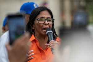 Delcy Rodríguez desinfló las esperanzas de la clase obrera al condicionar el aumento de ingresos a la «cautela»
