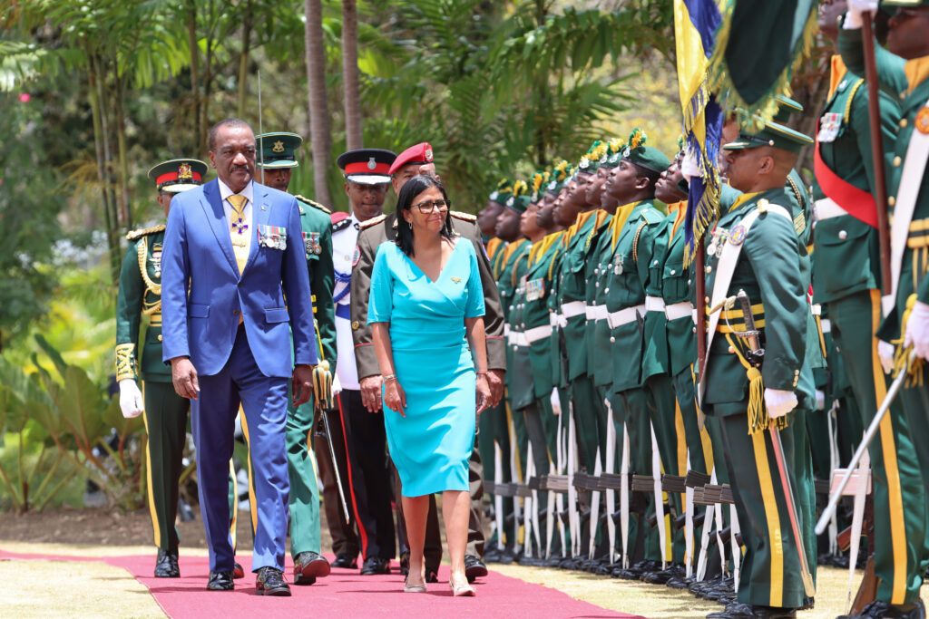 Delcy Rodríguez en Barbados: "Avanzamos en una agenda común de bienestar para nuestros pueblos" - AlbertoNews