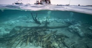 Descubren en un pecio romano de 2.200 años las 5 reparaciones que explican cómo sobrevivían los barcos antiguos