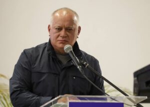 Diosdado Cabello sobre reclamos de aumento salarial: ‘Buen discurso, ¿pero de dónde saco la plata para sustentarlo?’