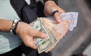 Dólar BCV quedó al borde de un nuevo tope histórico y el euro avanzó ligeramente