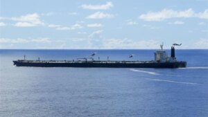 EEUU incautó otro buque petrolero iraní y refuerza su control en el Índico: el video de la operación