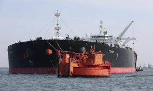 EE.UU. intercepta otro petrolero iraní en medio de bloqueo marítimo contra Teherán