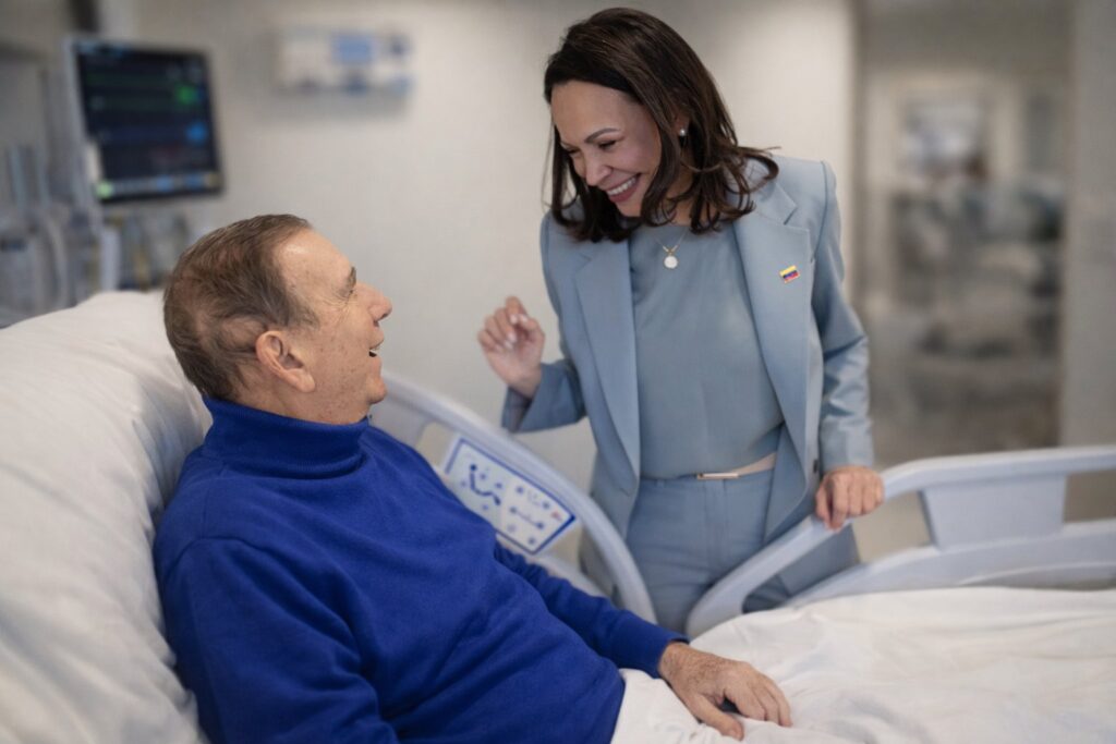 Edmundo González está hospitalizado en Madrid y no asistirá a acto con María Corina Machado del sábado