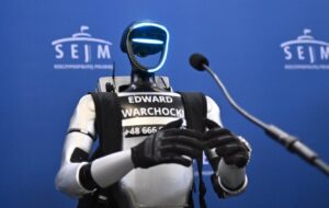 «Edward Warchocki», el robot humanoide que asombra a todos con sus interacciones (VIDEO)