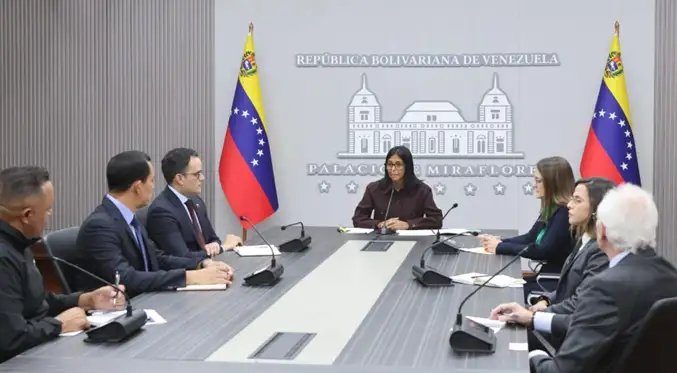 Ejecutivo formaliza instalación de Comisión para la Reforma Penal