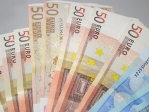 El Euríbor sube al 2,75% en abril y se mantiene en máximos desde septiembre de 2024 | europapress.es