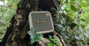 El Marshall Willen Black and Brass baja a su precio más irresistible y pone ritmo al mercado de altavoces