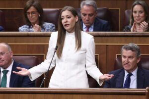 El PP reprocha a Sánchez sus «amenazas» por los pactos con Vox y le pregunta si rodeará parlamentos o usará a militares | europapress.es