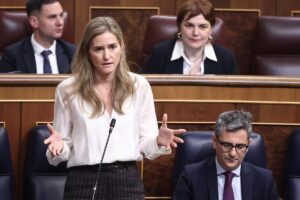 El PP responsabiliza a la vicepresidenta Aagesen de las siete muertes ocurridas en el apagón y exige su dimisión | europapress.es