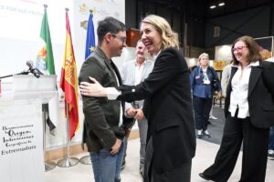 El PP y Vox cierran un pacto de gobierno en Extremadura y Guardiola será investida presidenta | europapress.es