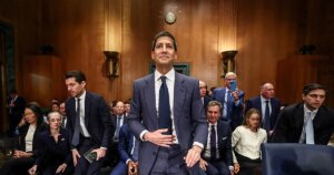El Senado de EE.UU. vota a favor de acercar al candidato de Trump a la presidencia de la Fed