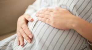 El cáncer durante el embarazo no solo afecta al cuerpo: puede tener consecuencias emocionales duraderas, según un estudio