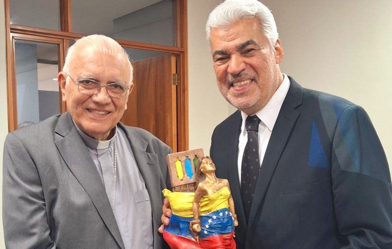 El emotivo mensaje del cardenal Baltazar Porras tras recibir un importante galardón de la Ucab