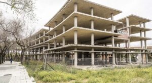 El ‘esqueleto’ de Sevilla Este será un hotel de siete plantas y 120 habitaciones junto al Palacio de Congresos