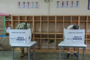 El jefe del jurado electoral de Perú admite «serias irregularidades» en las elecciones