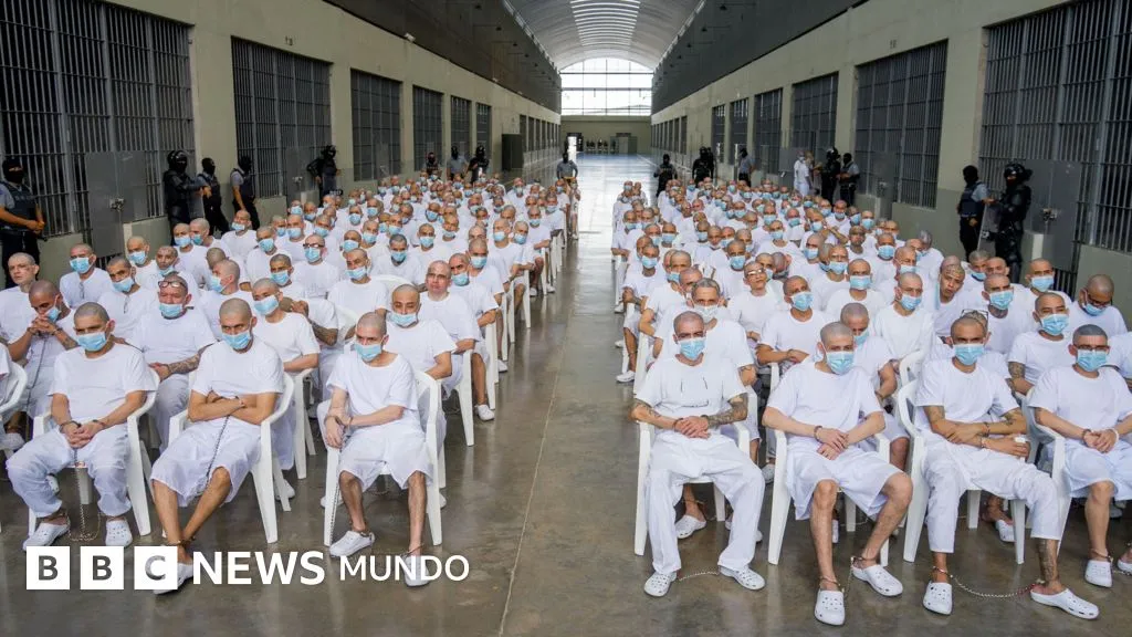 El megajuicio contra centenares de supuestos pandilleros que arrancó en El Salvador